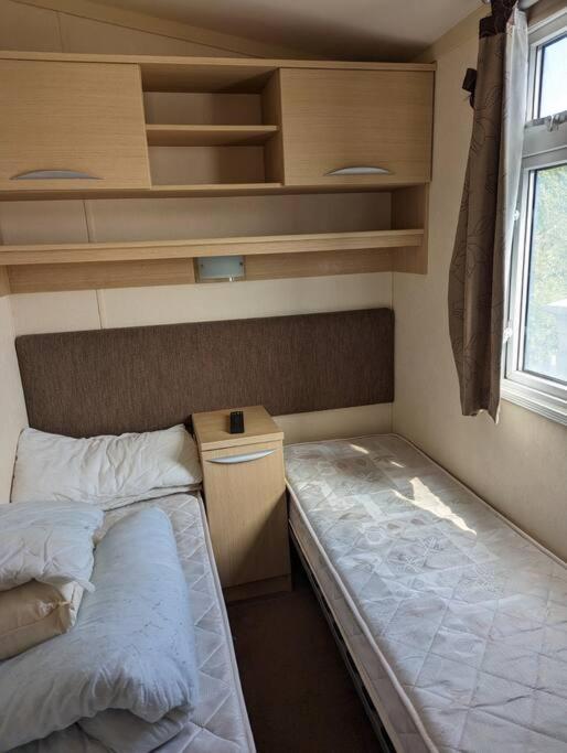 6 Berth Holiday Home On Ocean Edge Near Morecambe Heysham Exterior foto